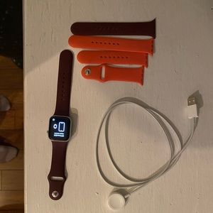 Apple watch SE and an extra band